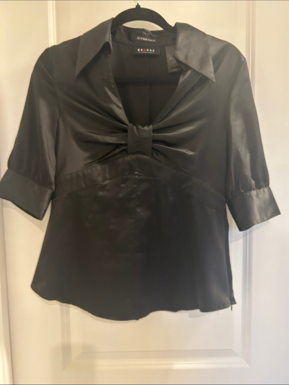 Liz Claiborne Axcess. Black Satin Bow-Front Collared Blouse